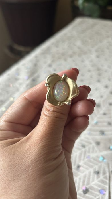 Срочно! Золотое кольцо с бриллиантами