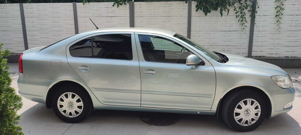 SKODA Octavia 2011 — imagine 3