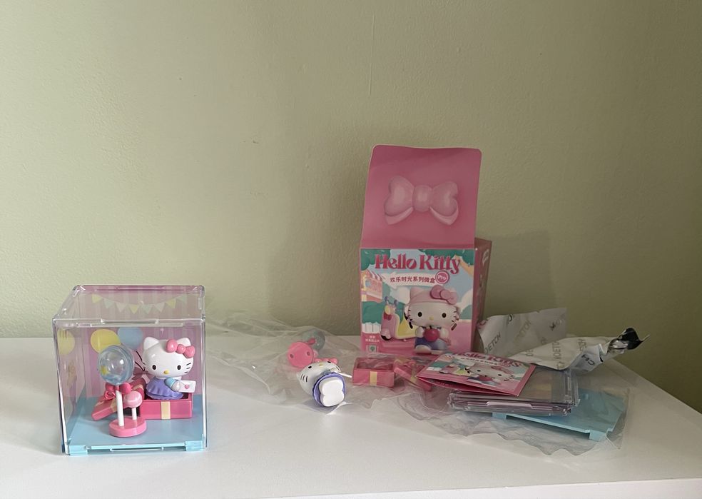 Коллекционная фигурка Hello Kitty