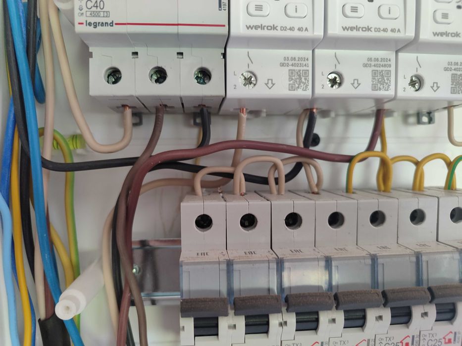 Электрик со стажем