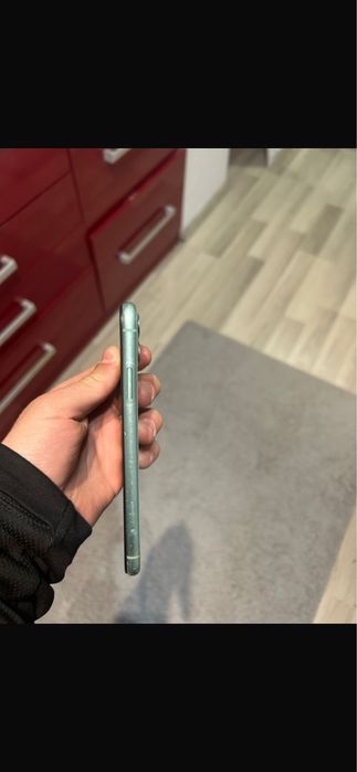 Vand iphone 11 ca nou 10/10   64 gb