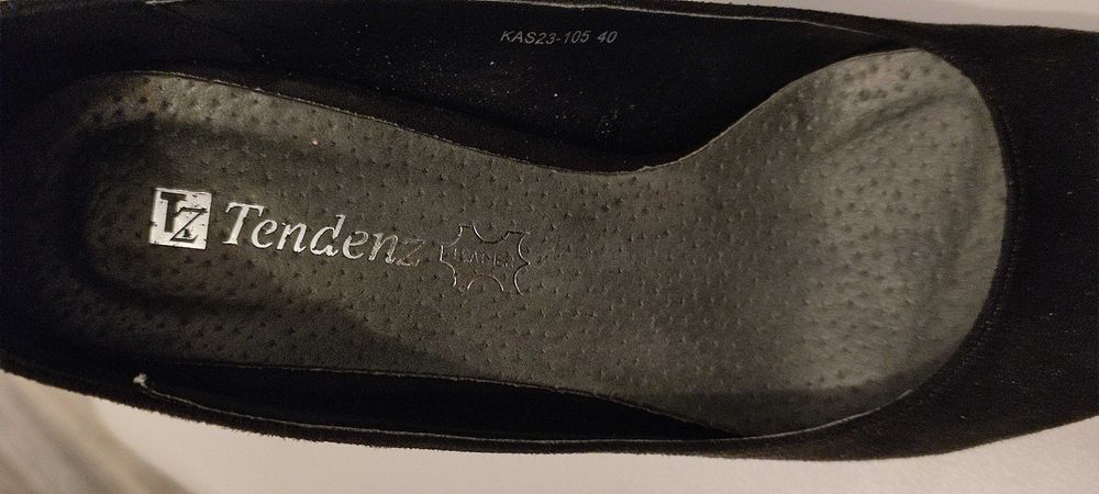 Дамски обувки на ток, велур