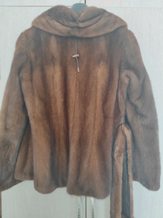 продаётся норковая шуба!