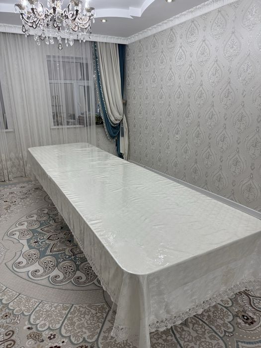 Стол 8 м хорошое состояние