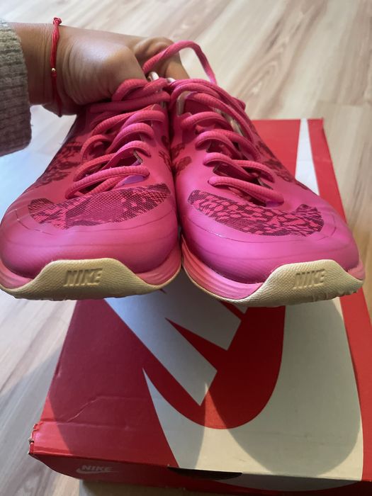 Дамски оригинални маратонки Nike