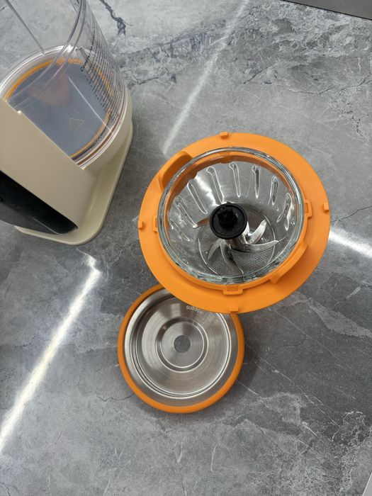 Блендер-пароварка MUMMAM бежевый