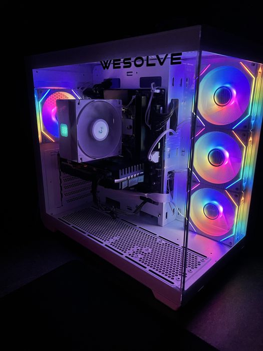 мошний игравой компютэр