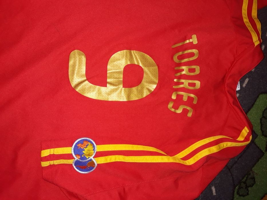 Тениски за футболни фенове