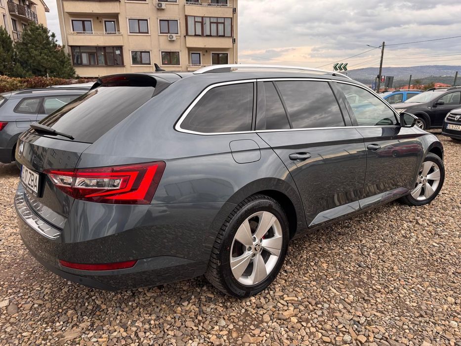 SKODA Superb 2019 — imagine 4
