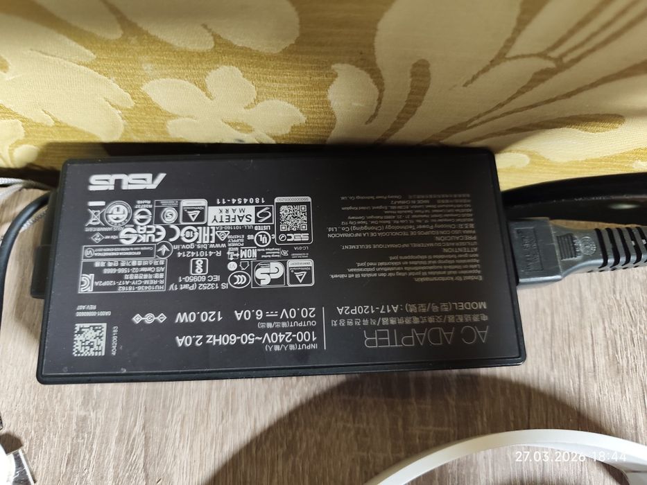 Продам ноутбук в хорошем состоянии Asus vivobook 16x k3605zf