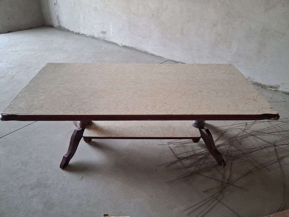 Стол сотилади келишилган холда