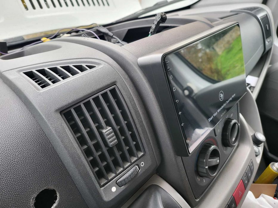 Navigatie Android 15 Carplay Fiat Ducato Citoren Jumper Peugeot Boxer