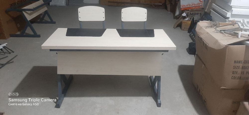 Парта и стулья. Dars stoli parta.