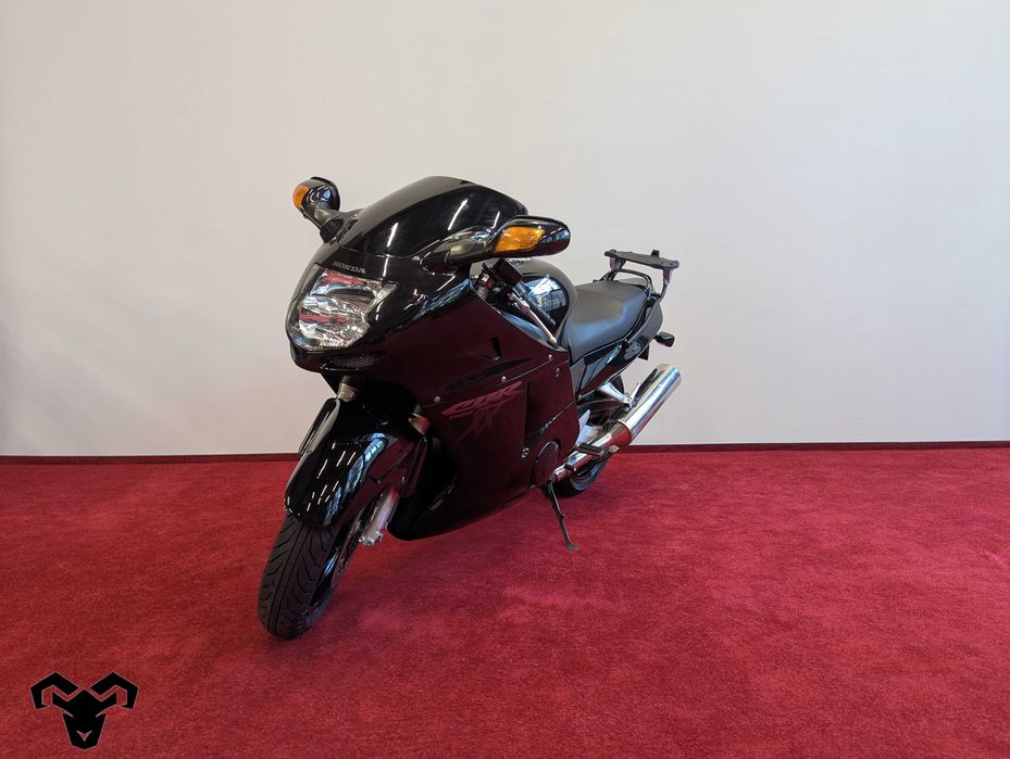 Honda CBR 1100XX Super Blackbird | CAPRA Motors
