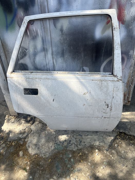 Nexia eshik va kirlo