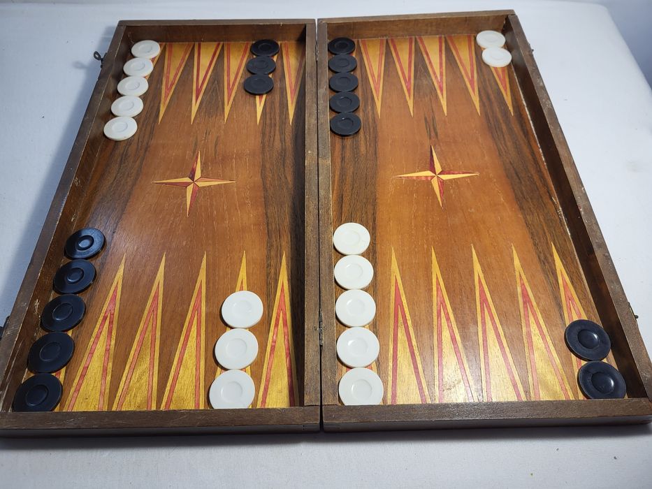 #8 Стар дървен шах и табла