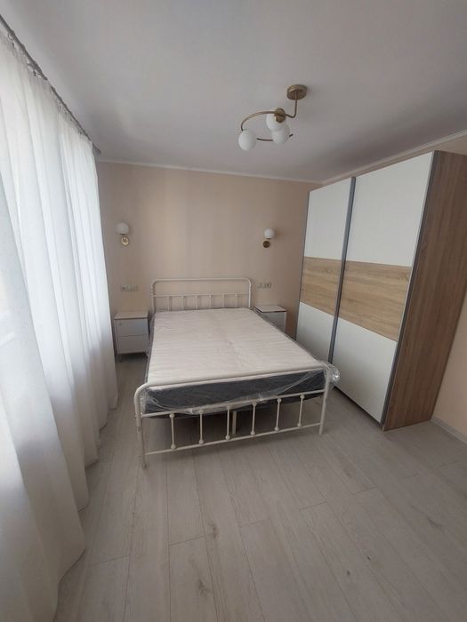 Chirie apartament .