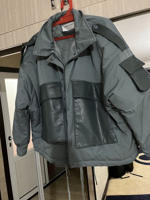 Теплая куртка срочно