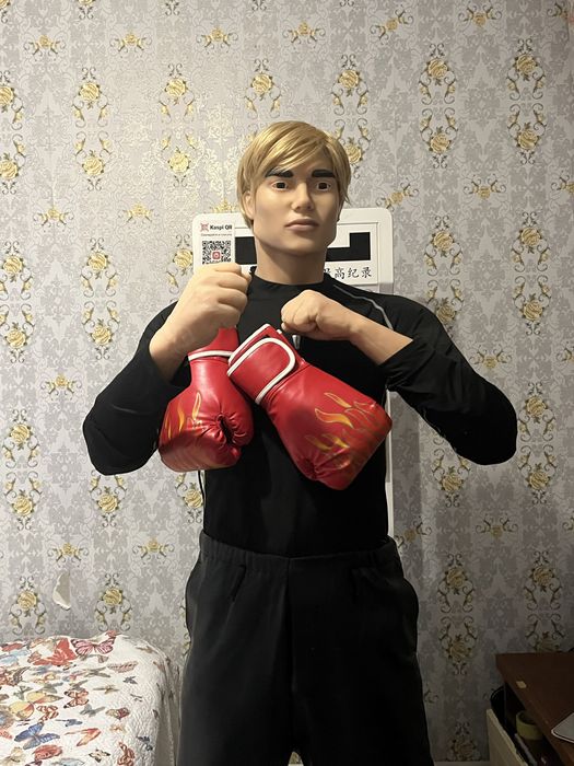 Груша виде манекена