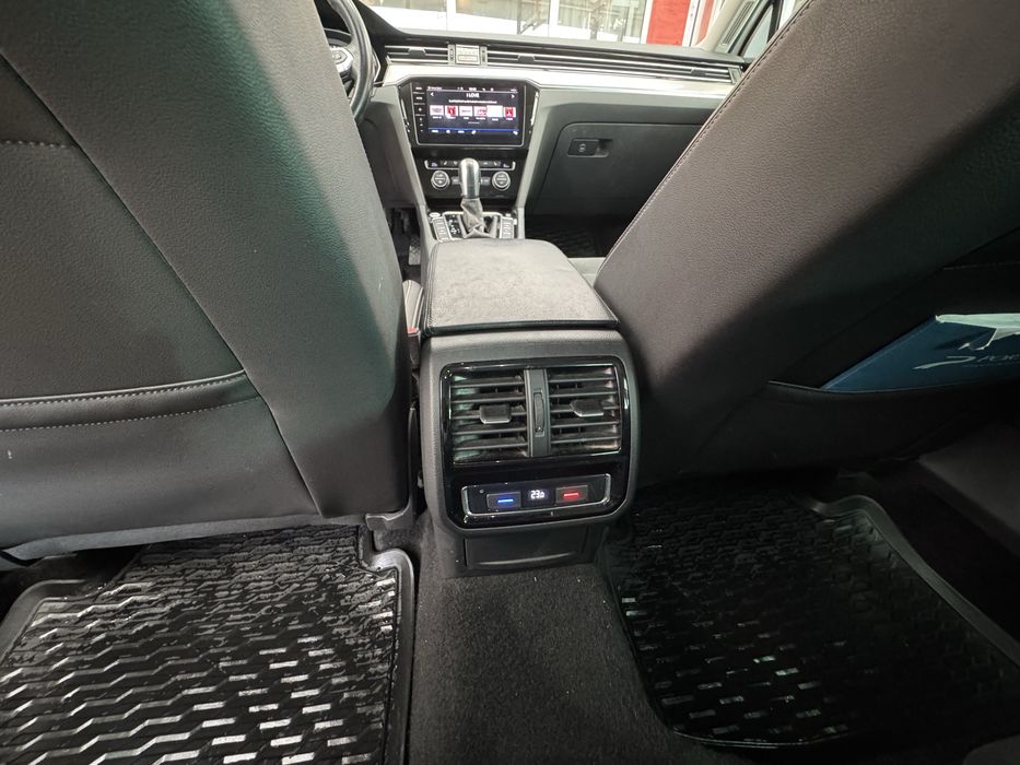 Продавам Пасат B8 variant GTE