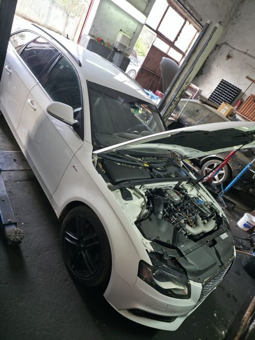 Dezmembrez Audi a4 B8