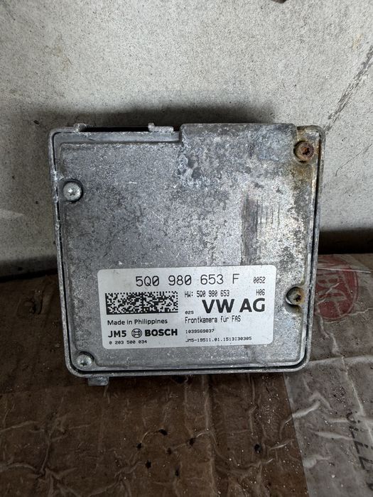 Предна камера за фв , шкода / vw skoda 5q0 980 653 F