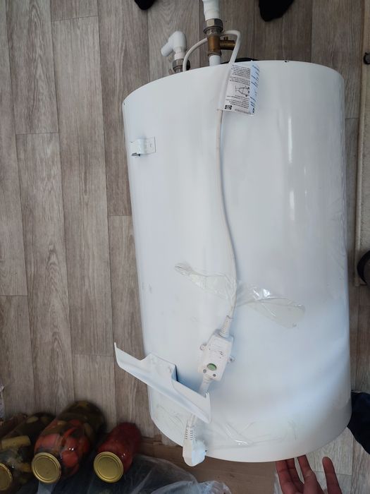 Продам новый Ariston