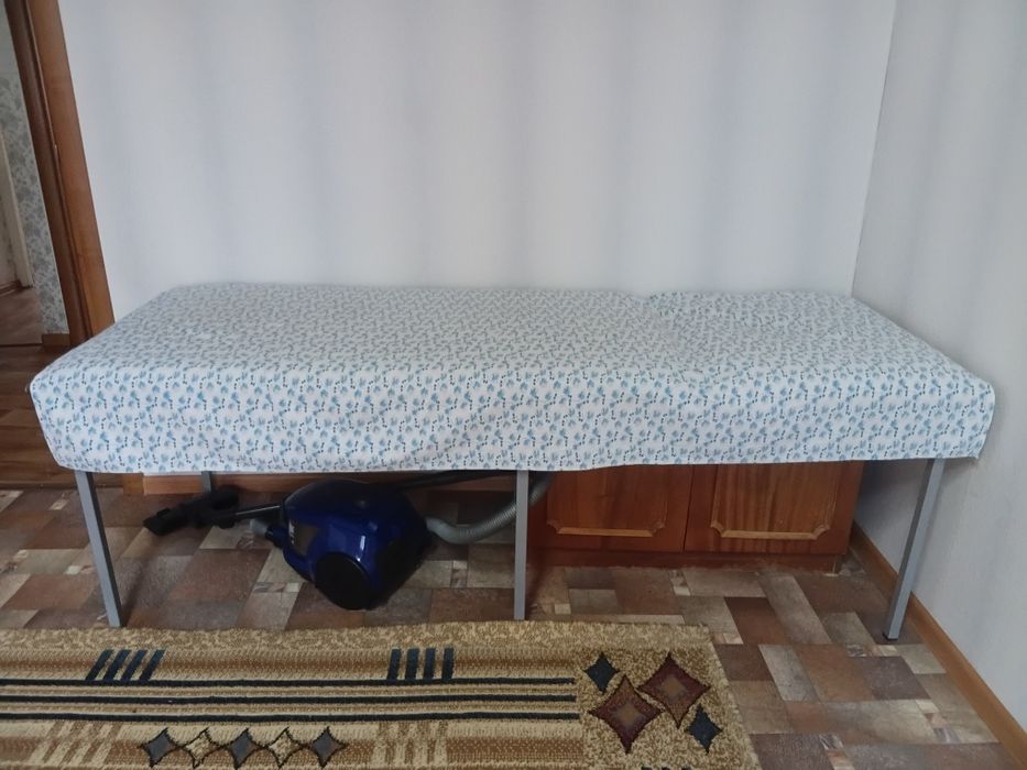 Продам массажную кушетку