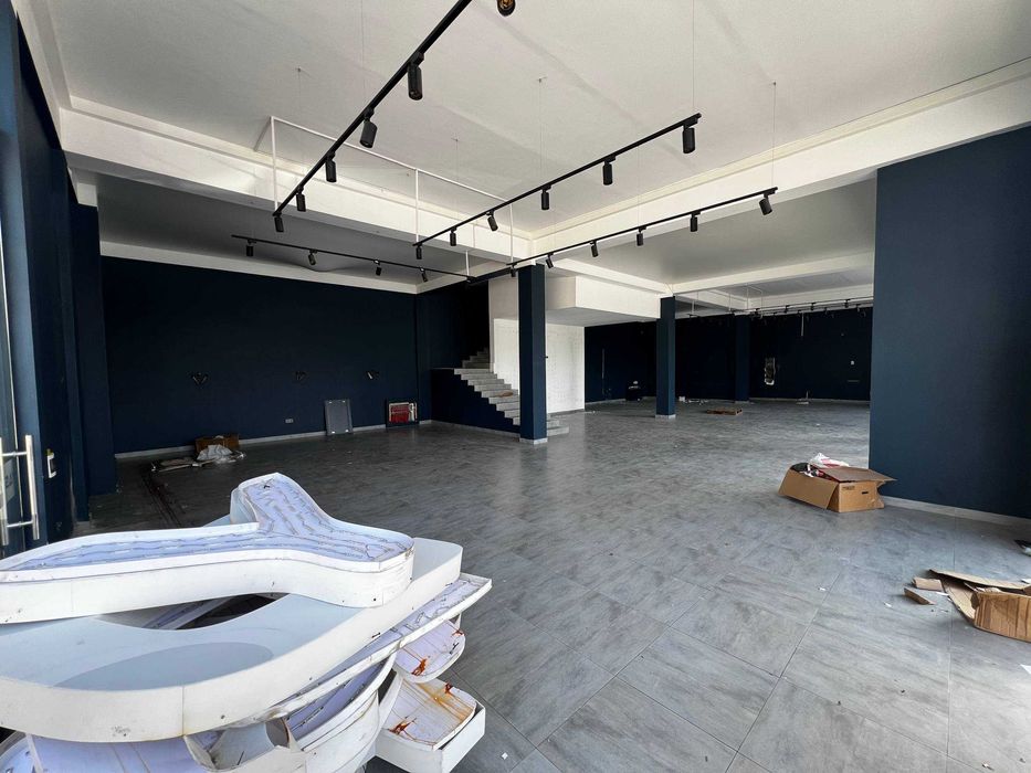 Аренда 1 этаж + цоколь 622 м² под автосалон или шоурум (55)