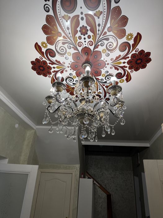 Люстра хрустальная на 8 ламп (классика)