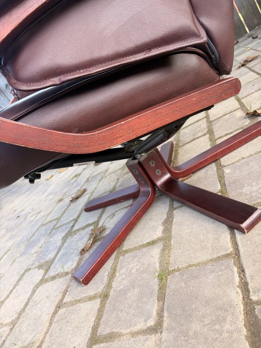 fotoliu rotativ din piele naturală, fabricat în 1998, stare bună