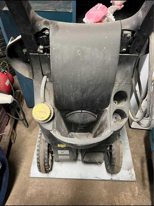 Професионална водоструйка Karcher