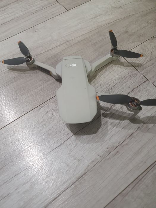 Продам dji mini 2