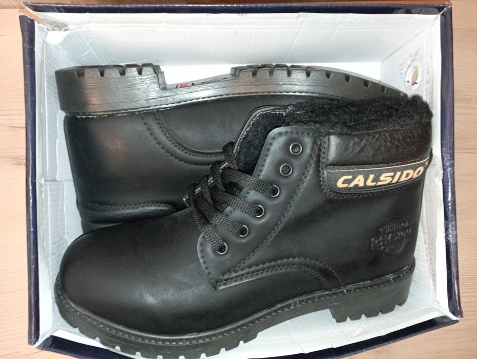 Нови топли мъжки боти № 43  - черни