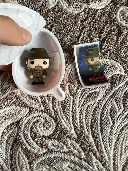 игрушки очень страные дела