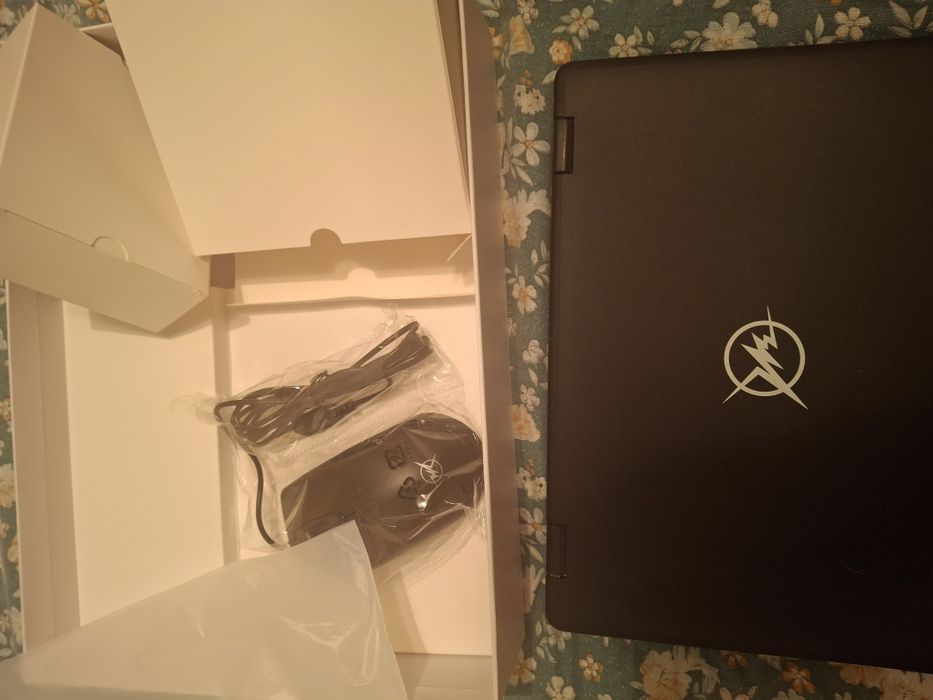 Продаётся ноутбук