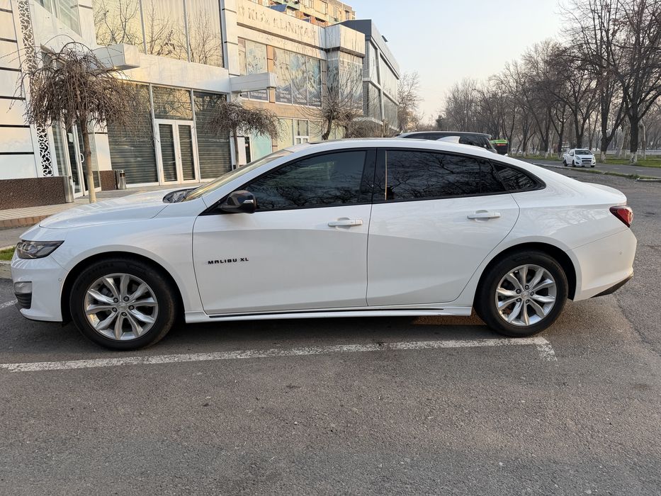 Chevrolet Malibu 2023 — 3