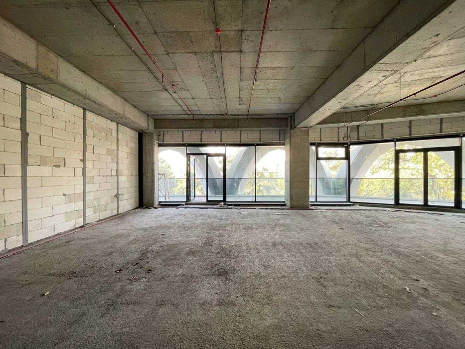 Торговое помещение / офис в аренду в NRG "U-Tower". 239кв.м.