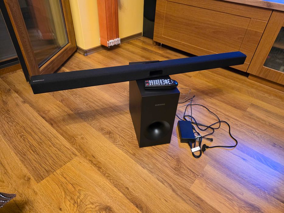 Саундбар Samsung HW-H355