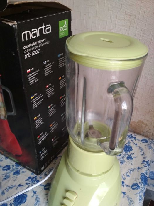 Блендер электрический,  новый, в отличном рабочем состоянии!