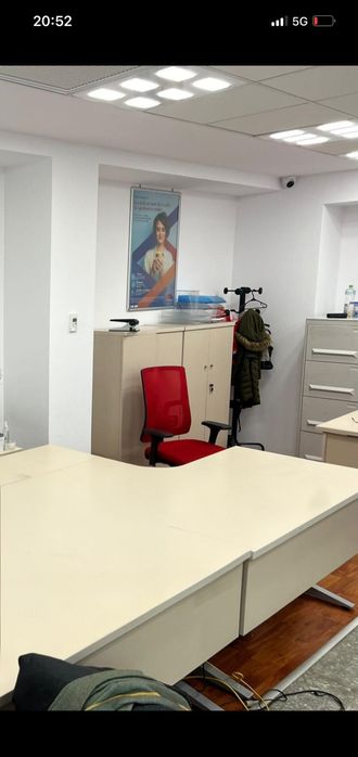 Vand birou (4 bucati disponibile)