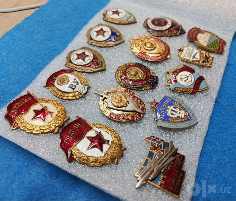 значки знаки СССР тяжелый металл отличники 15шт.