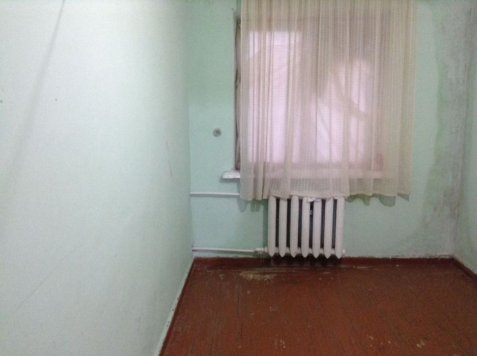 Продаю трёхкомнатную квартиру на алмазарском районе