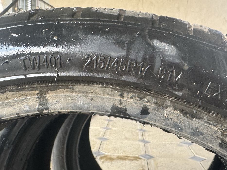 Зимние Шины 215/45R17