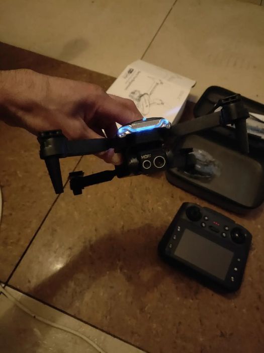 Продам новый дрон с 2 камерой