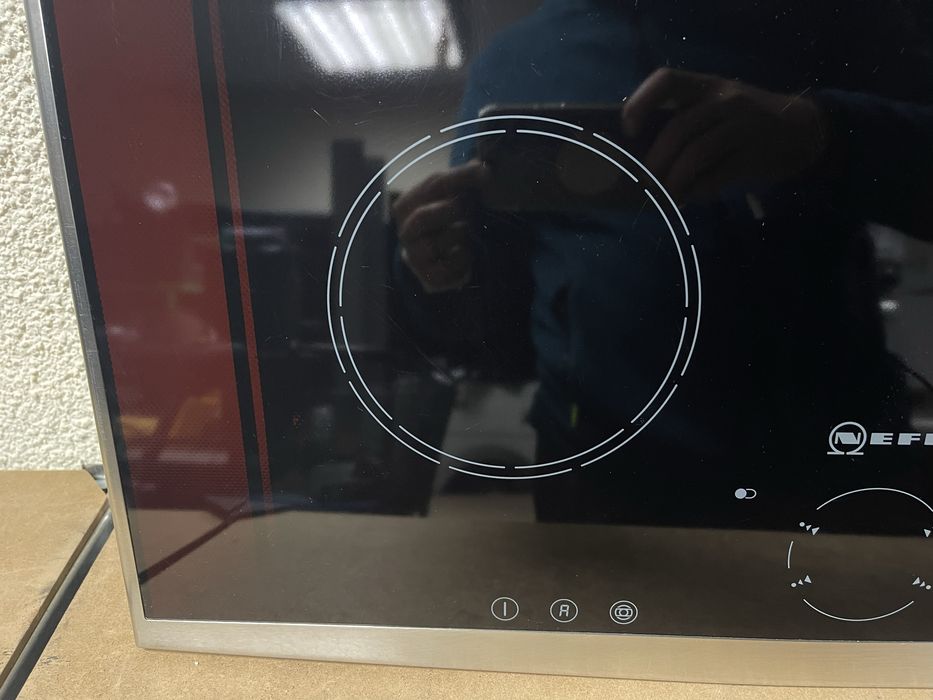 Стъклокерамичен плот NEFF - T1573N0