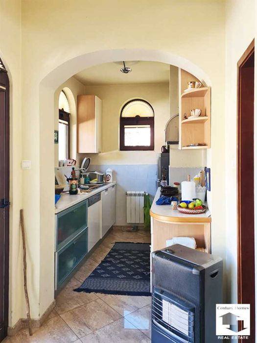 185036 Масивна къща, с двоен гараж и басейн, в Тетевенски Балкан