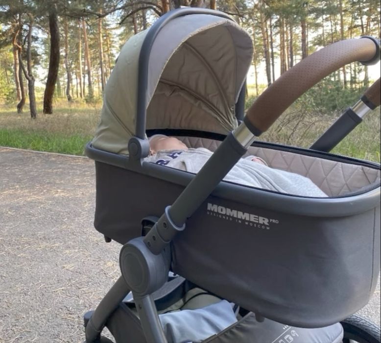 Продам коляску Happy Baby Mommer Pro