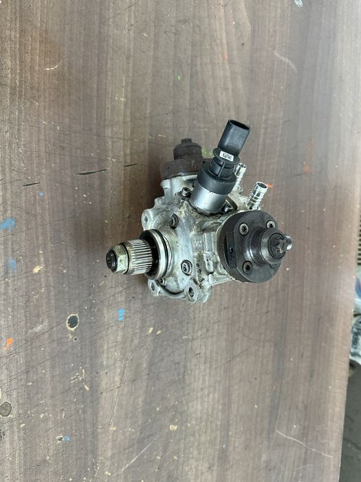 Pompa inalte injectie cu defect porsche audi a4 a5 a6 a7 a8 touareg 3.0tdi cdu cla crc