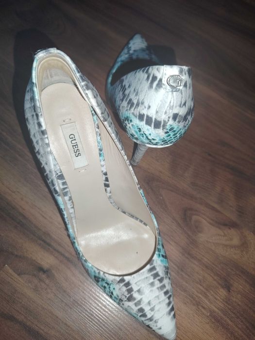 дамски обувки Guess